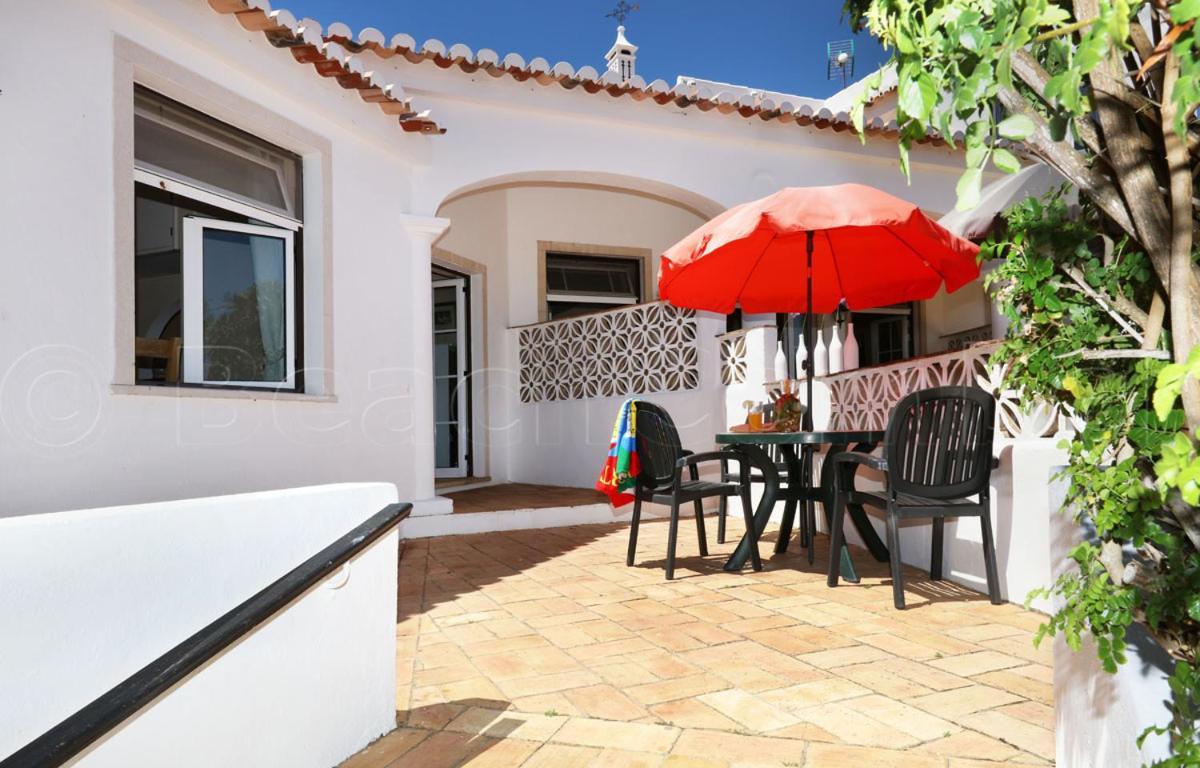 Casa Beachcomber Le Jardin Des Arts Lagos Exterior photo